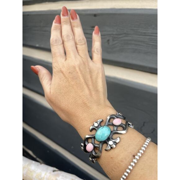 Chimney Butte Sterling Cuff Turquoise Pink Conch Southwest Artisan Silver 45g - Picture 10 of 13